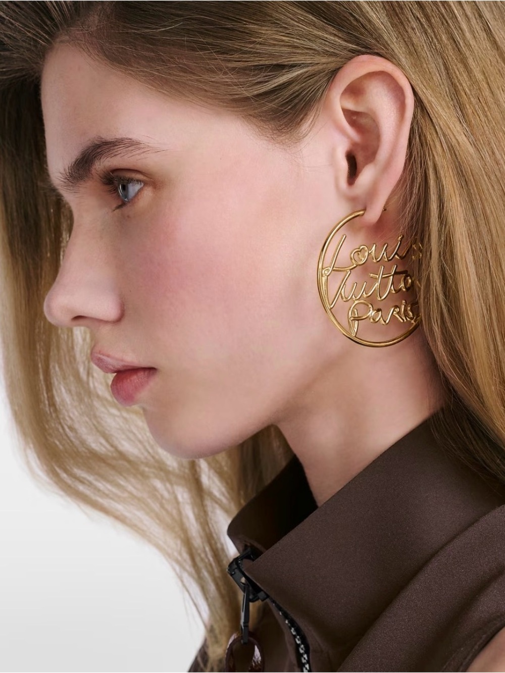Louis Vuitton Gold Script Circle Hoop Earrings - Picture 2 of 8
